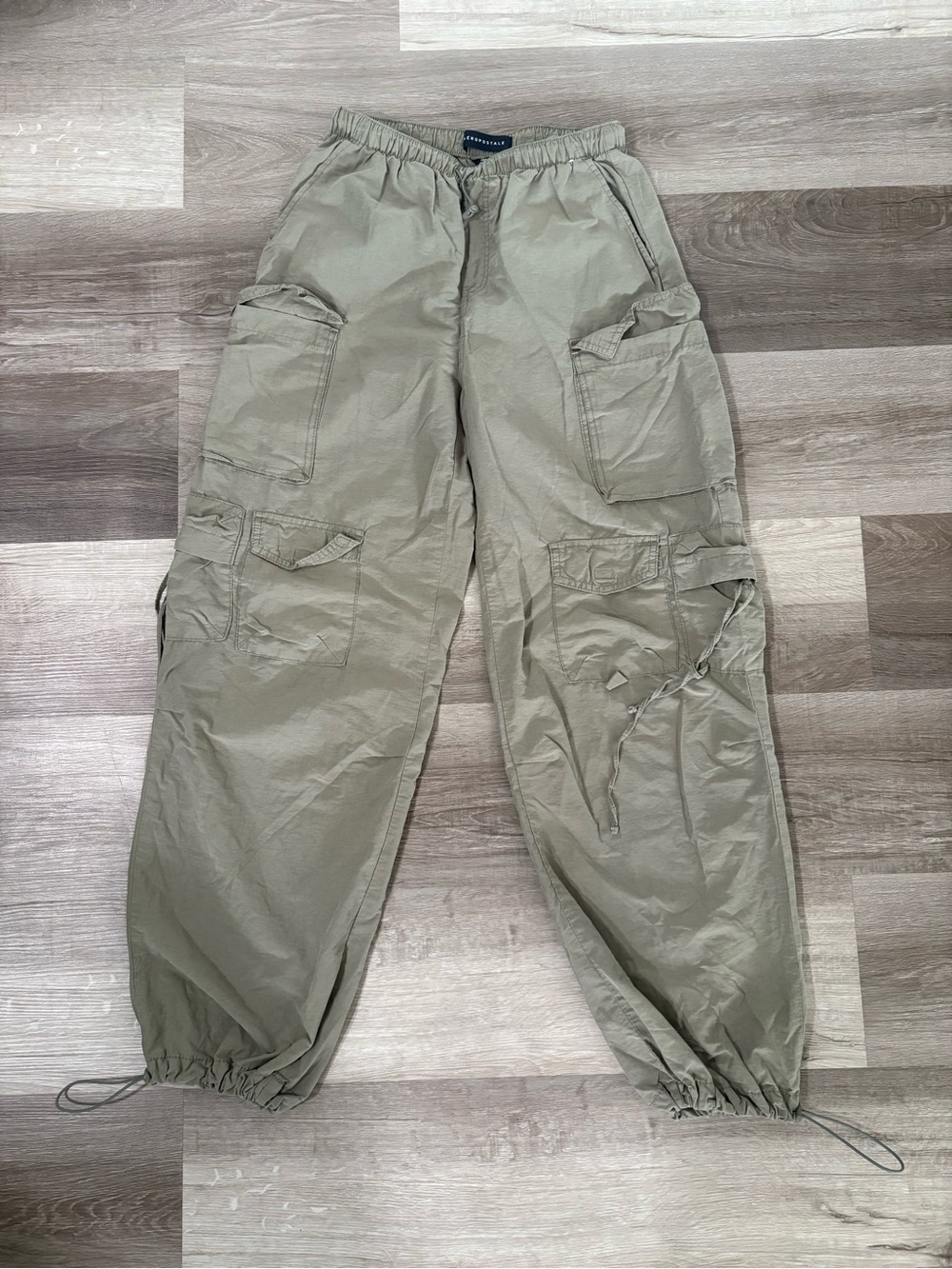 Aeropostale Utility Cargo Jogger Pants in Light Olive Tan